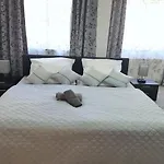 Neuburg Am Schloss 아파트 *