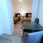 Neuburg Am Schloss 아파트 *